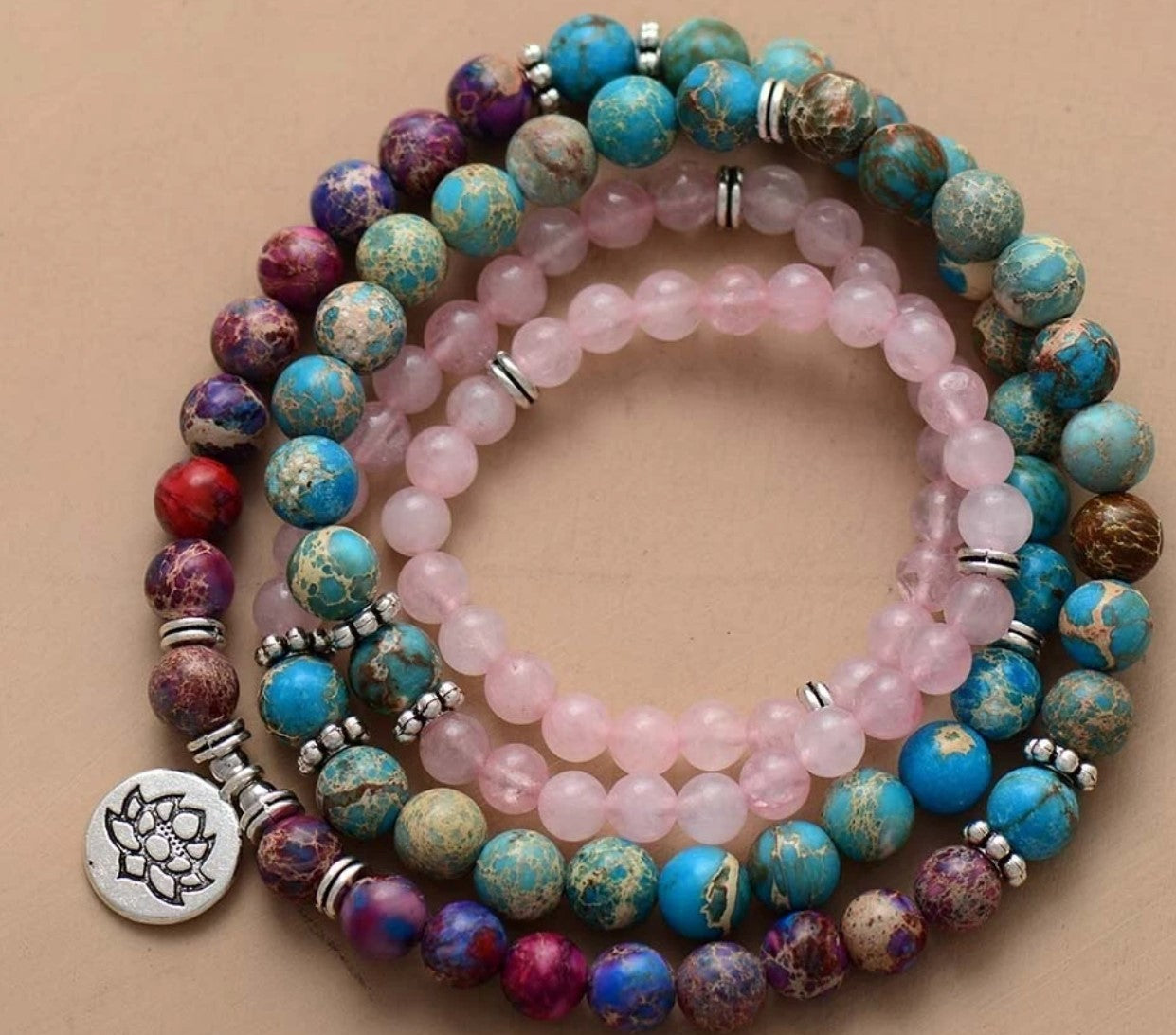 Free Bracelet(Each person is limited to one bracelet. If you select more than one, a random bracelet will be chosen from your selected styles for shipment.)